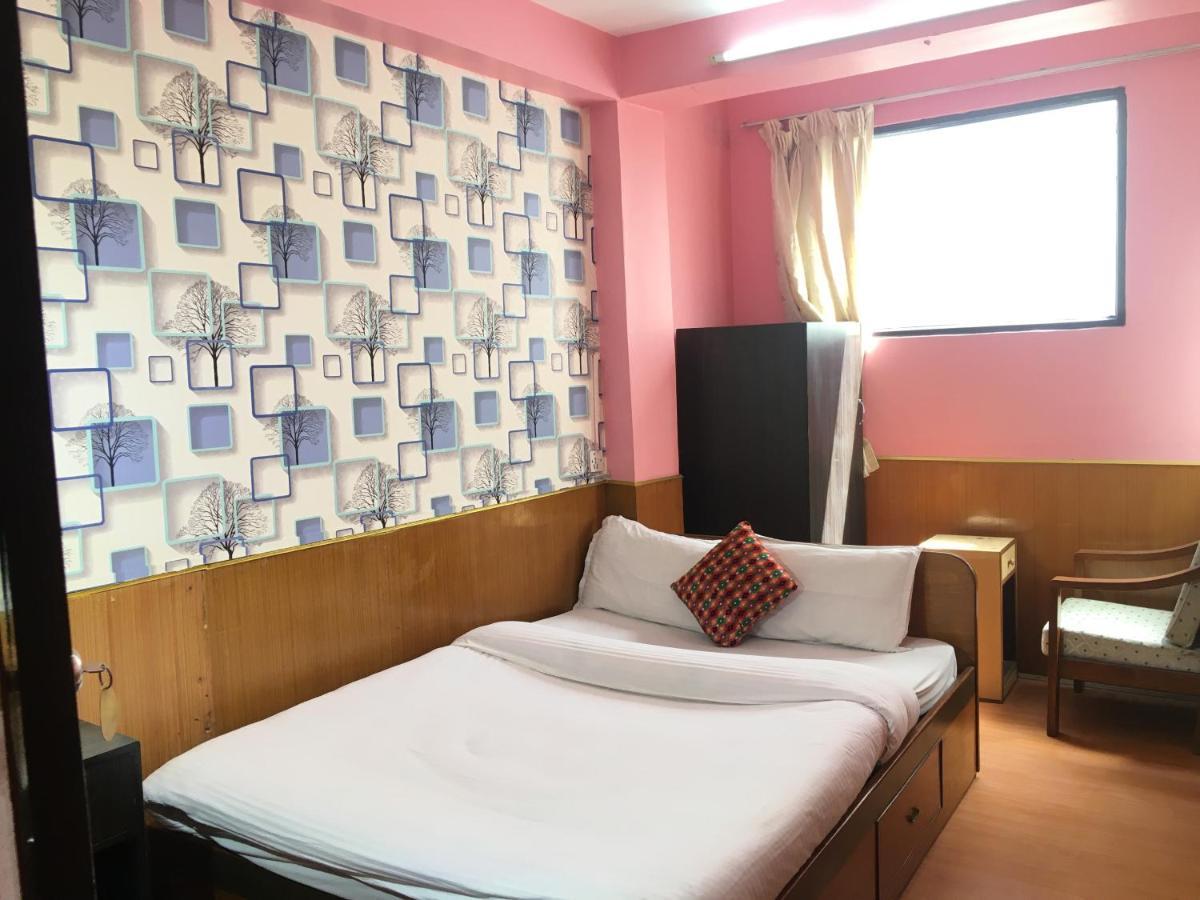 Hotel Plumeria Inn Kathmandu Exterior photo