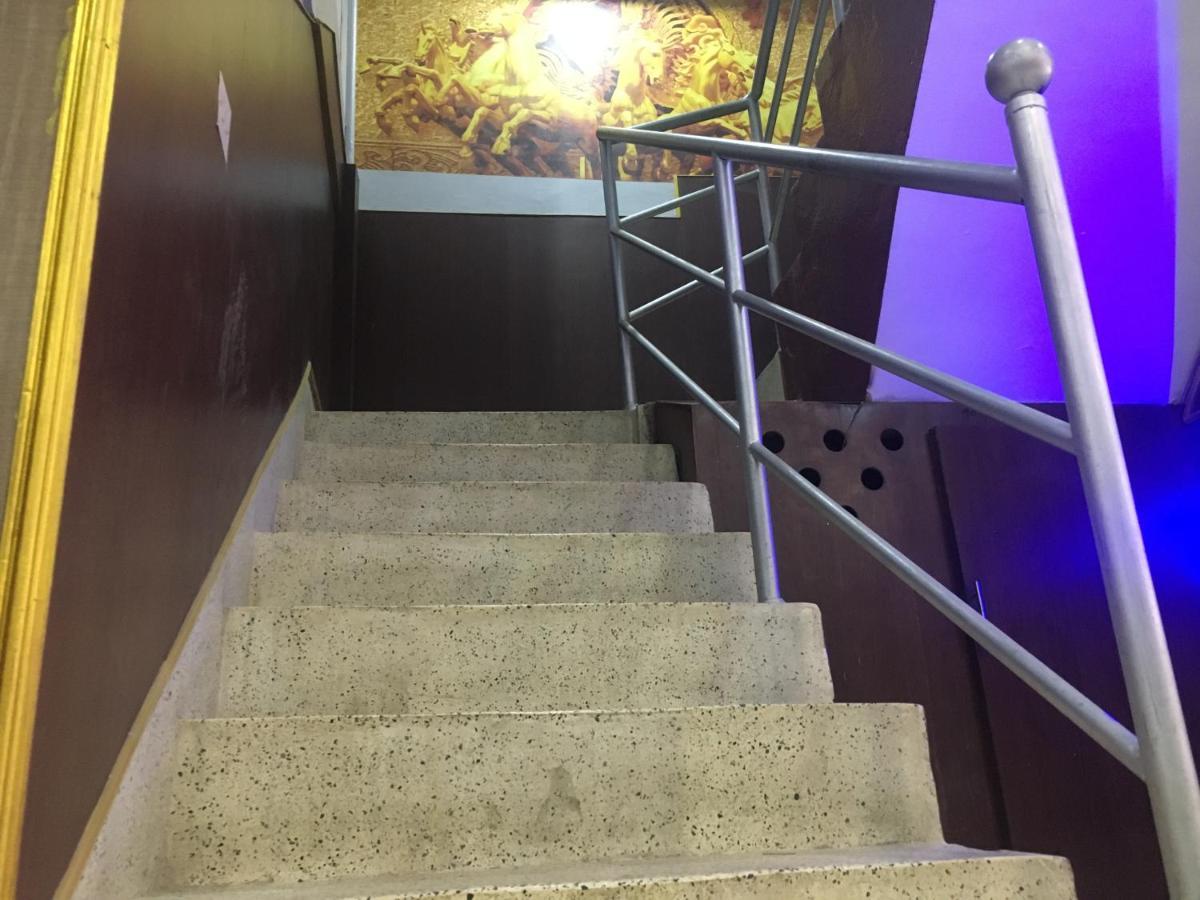 Hotel Plumeria Inn Kathmandu Exterior photo