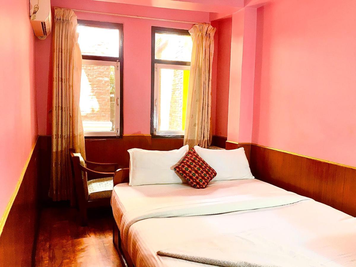 Hotel Plumeria Inn Kathmandu Exterior photo