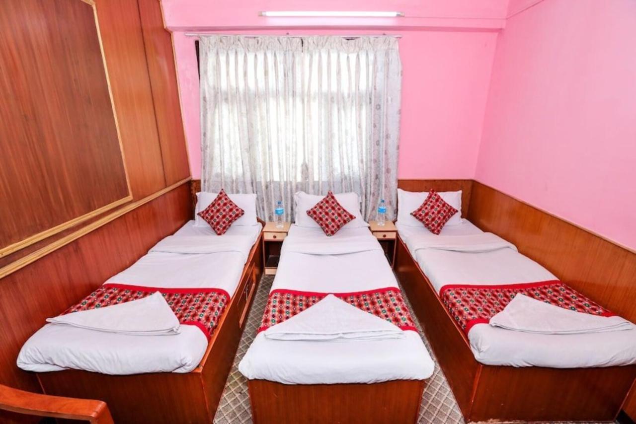 Hotel Plumeria Inn Kathmandu Exterior photo